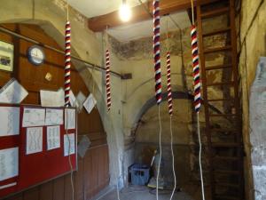 2013 011-0820 Hanging new bell ropes